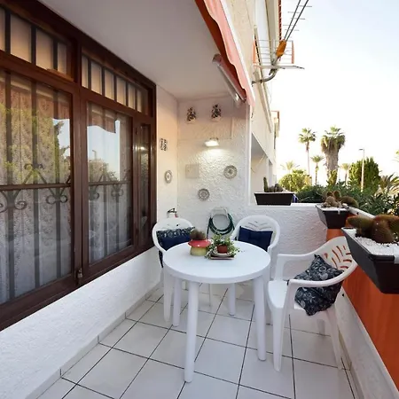 Lägenhet Americas House Seafront *