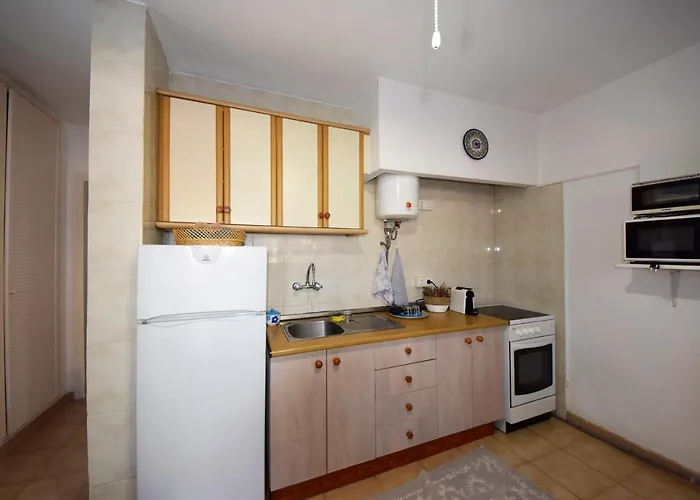 Americas House Seafront Апартаменти *