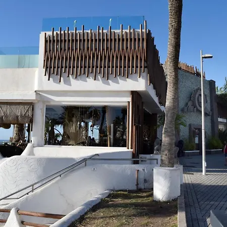 Americas House Seafront Апартаменты